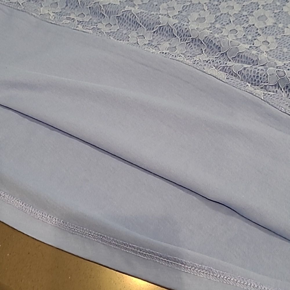 Laura Scott Blue Provence Lace Front Tee - Picture 9 of 10